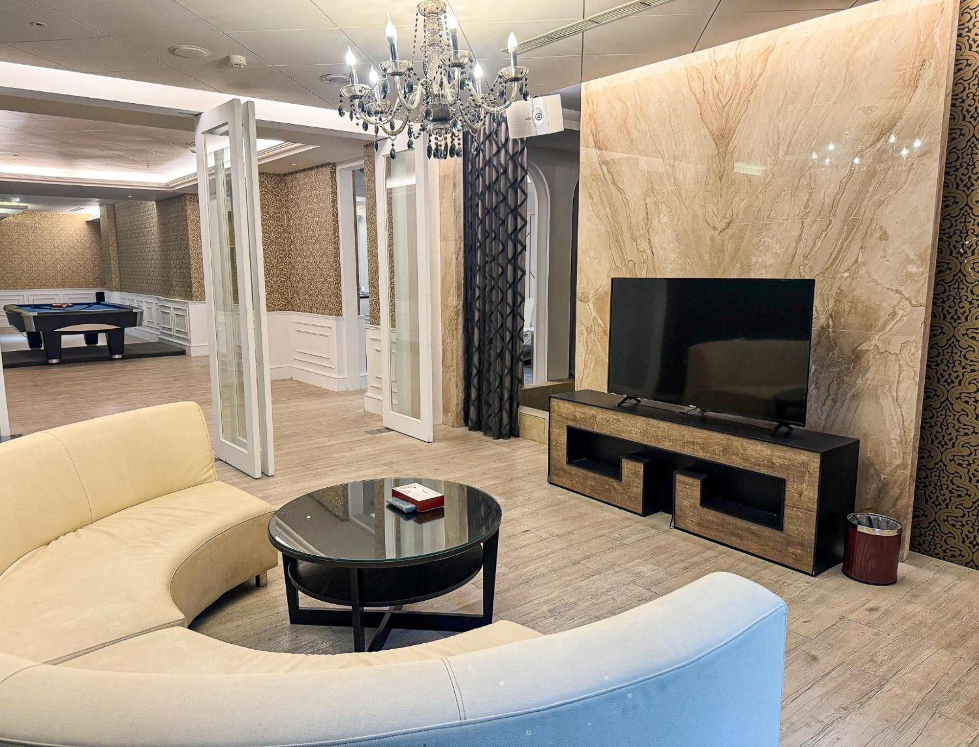 All-Ur Boutique Motel - Taichung Branch Esterno foto